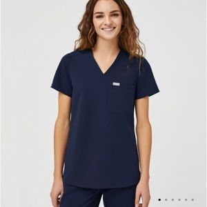 Figs Catarina One-Pocket Scrub Top, XS, Navy